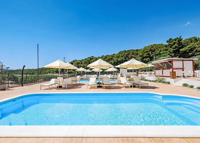 Medena-4 By Interhome טרוגיר